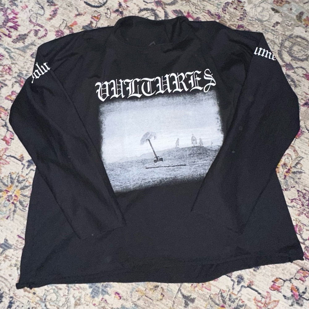 Yeezy vultures merch drop. Long sleeve
